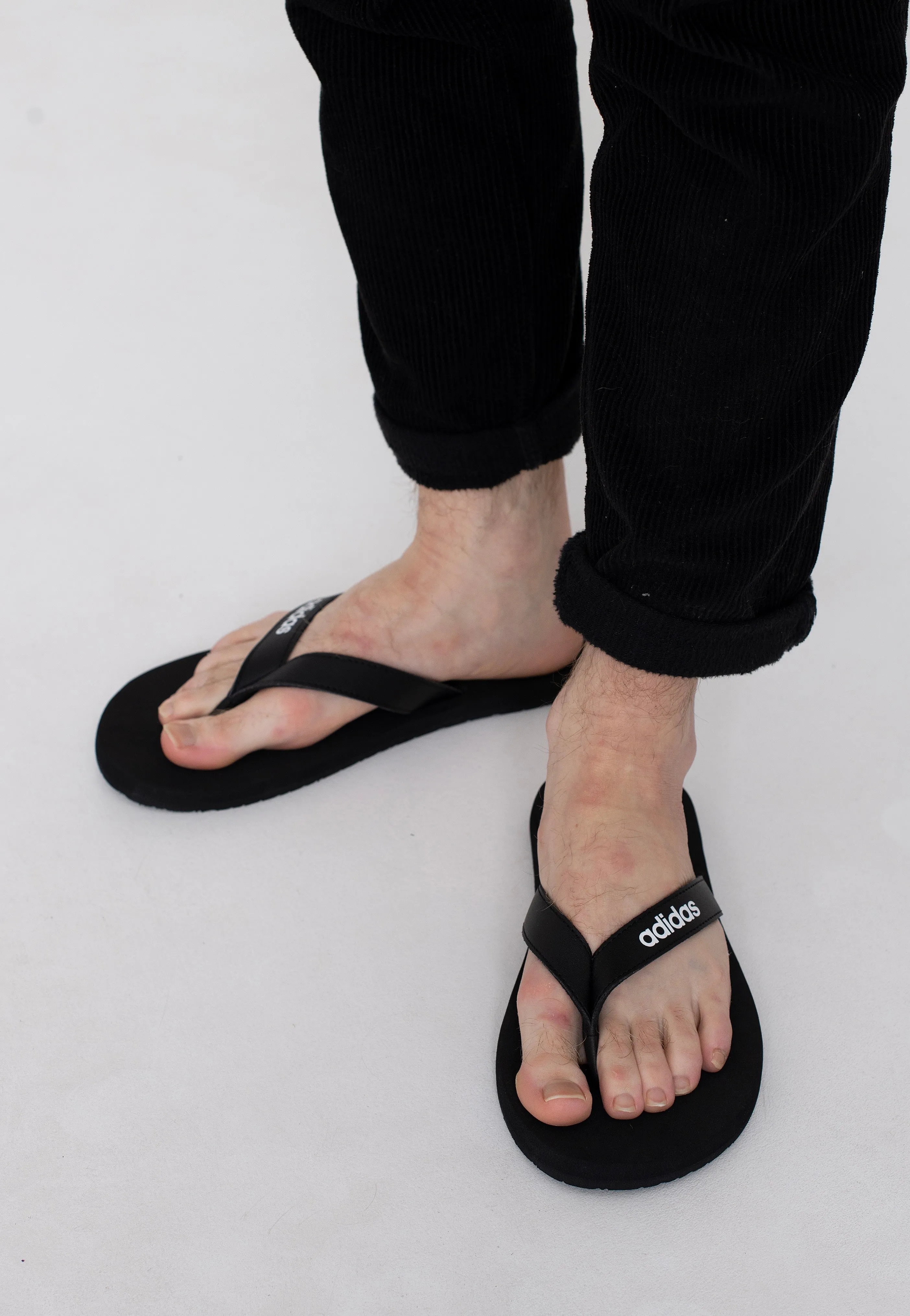 Adidas - Eezay Flip Flop Cblack/Ftwwht/Cblack - Slides