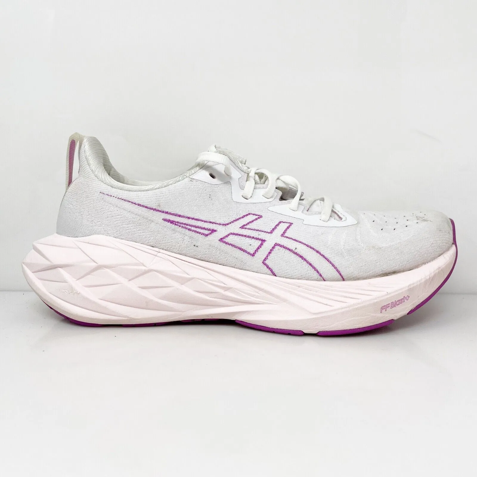 Asics Womens Novablast 4 1012B510 White Running Shoes Sneakers Size 8.5