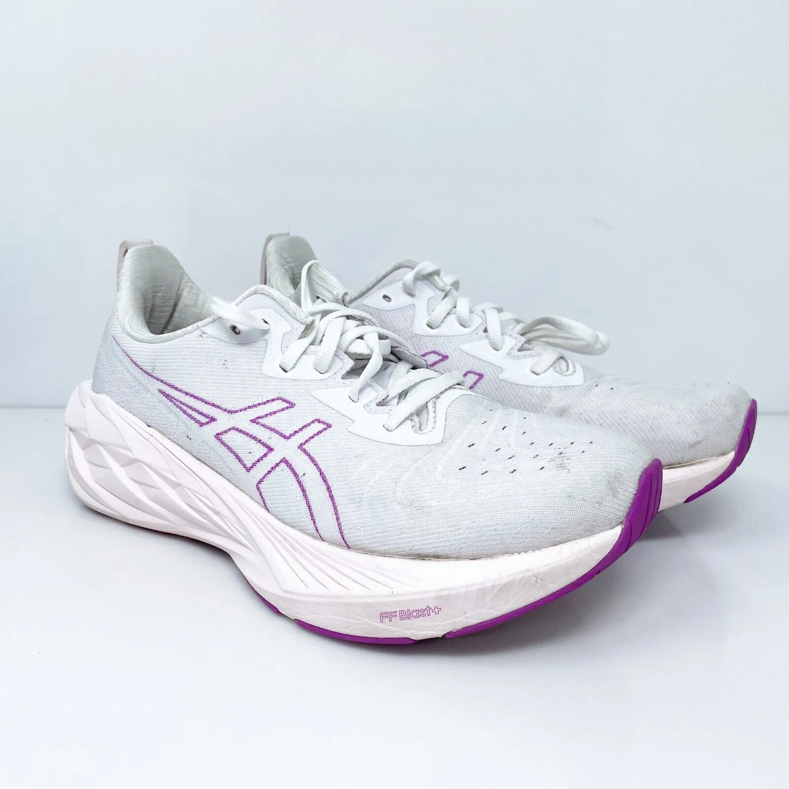 Asics Womens Novablast 4 1012B510 White Running Shoes Sneakers Size 8.5