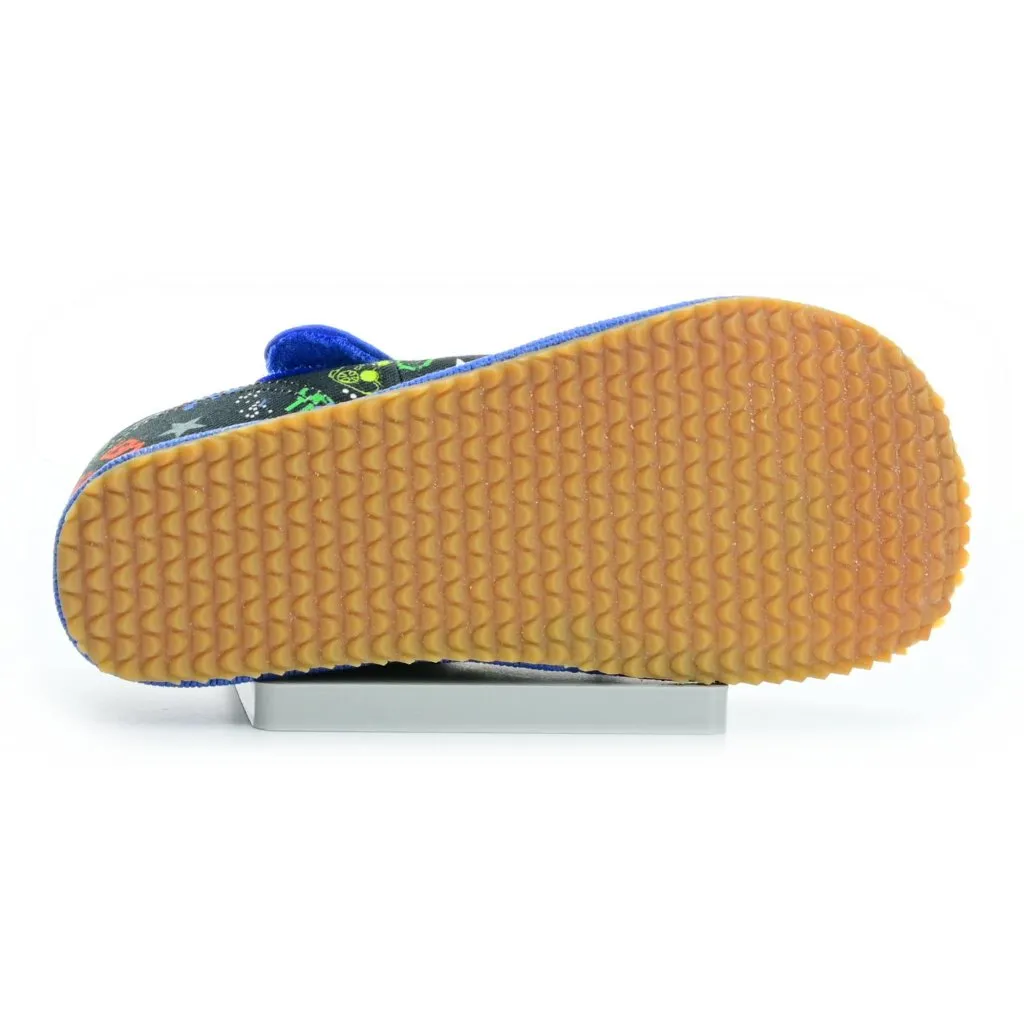 Beda Play BF-060010/W lightweight slip-on shoes for barefoot walking.