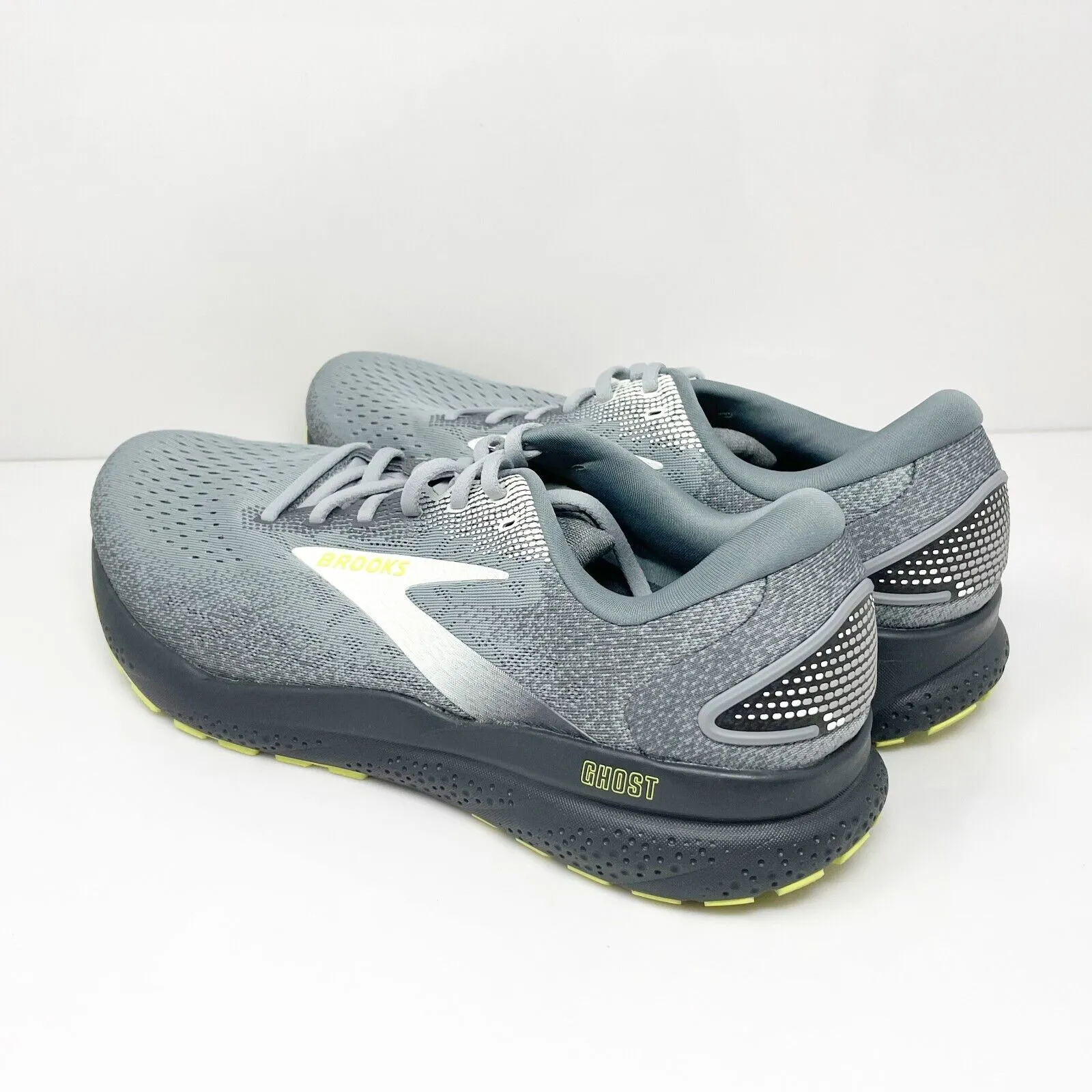 Brooks Mens Ghost 16 1104181D040 Gray Running Shoes Sneakers Size 13 D