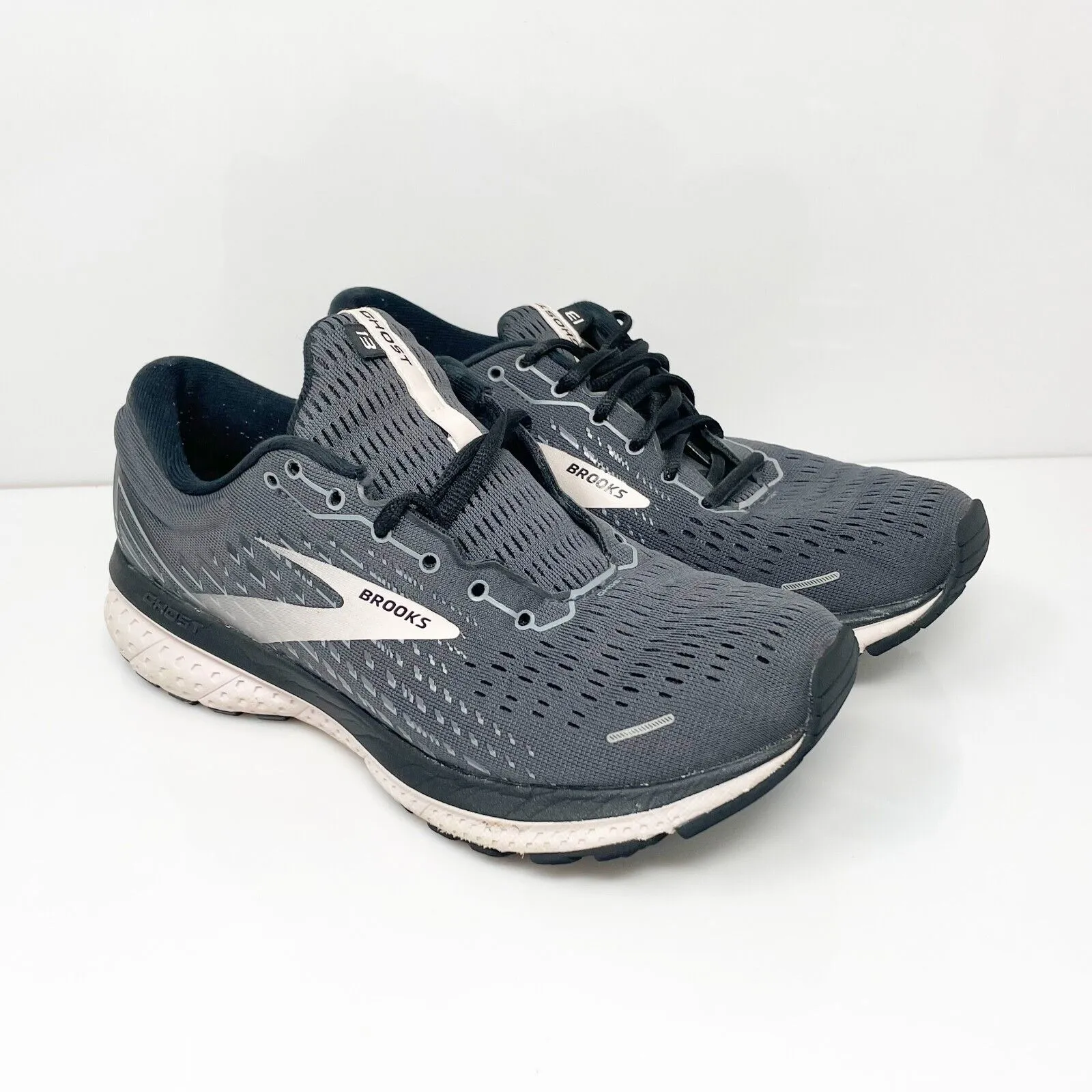 Brooks Womens Ghost 13 1203381B062 Gray Running Shoes Sneakers Size 8 B