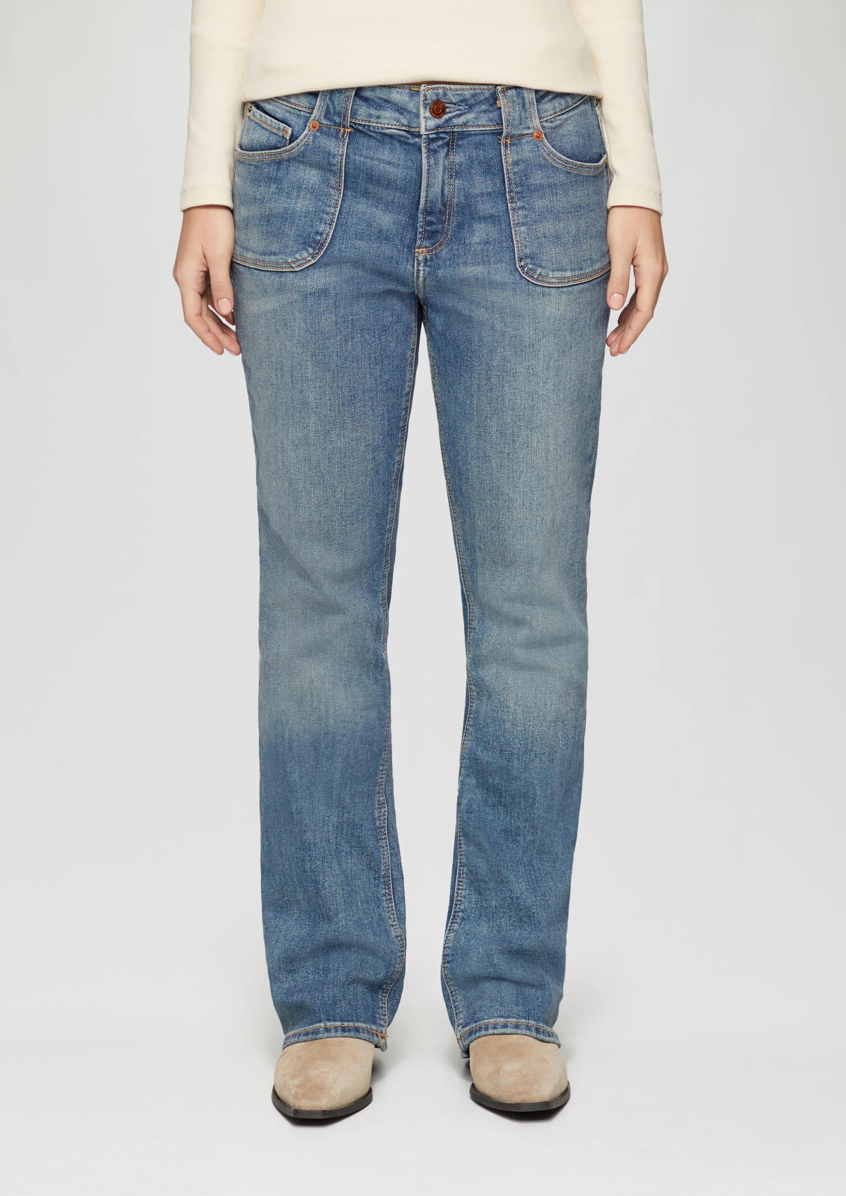 Catie jeans / slim fit / mid rise / bootcut leg / patch pockets