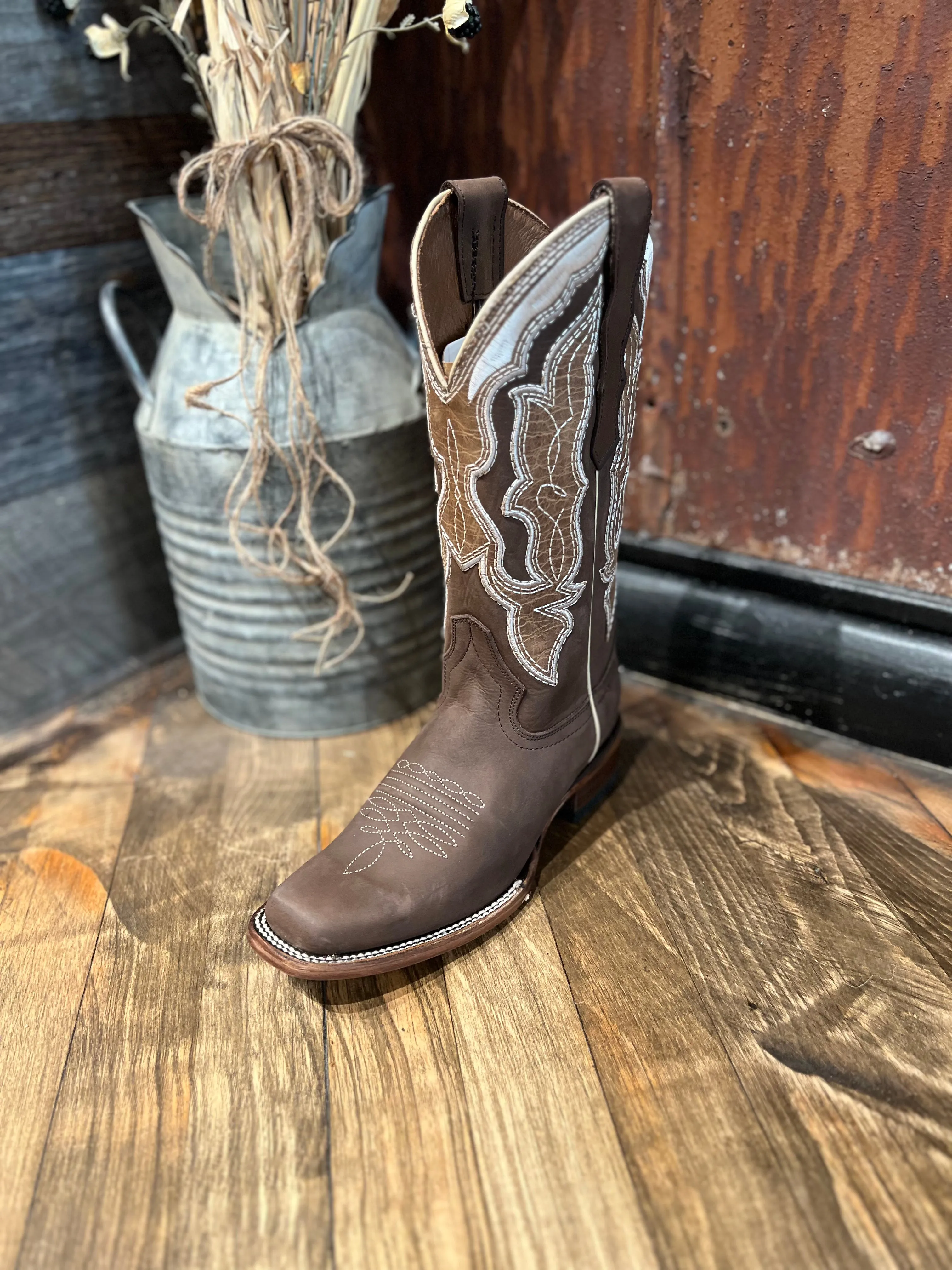 Brown Embroidered Square Toe Shoes.