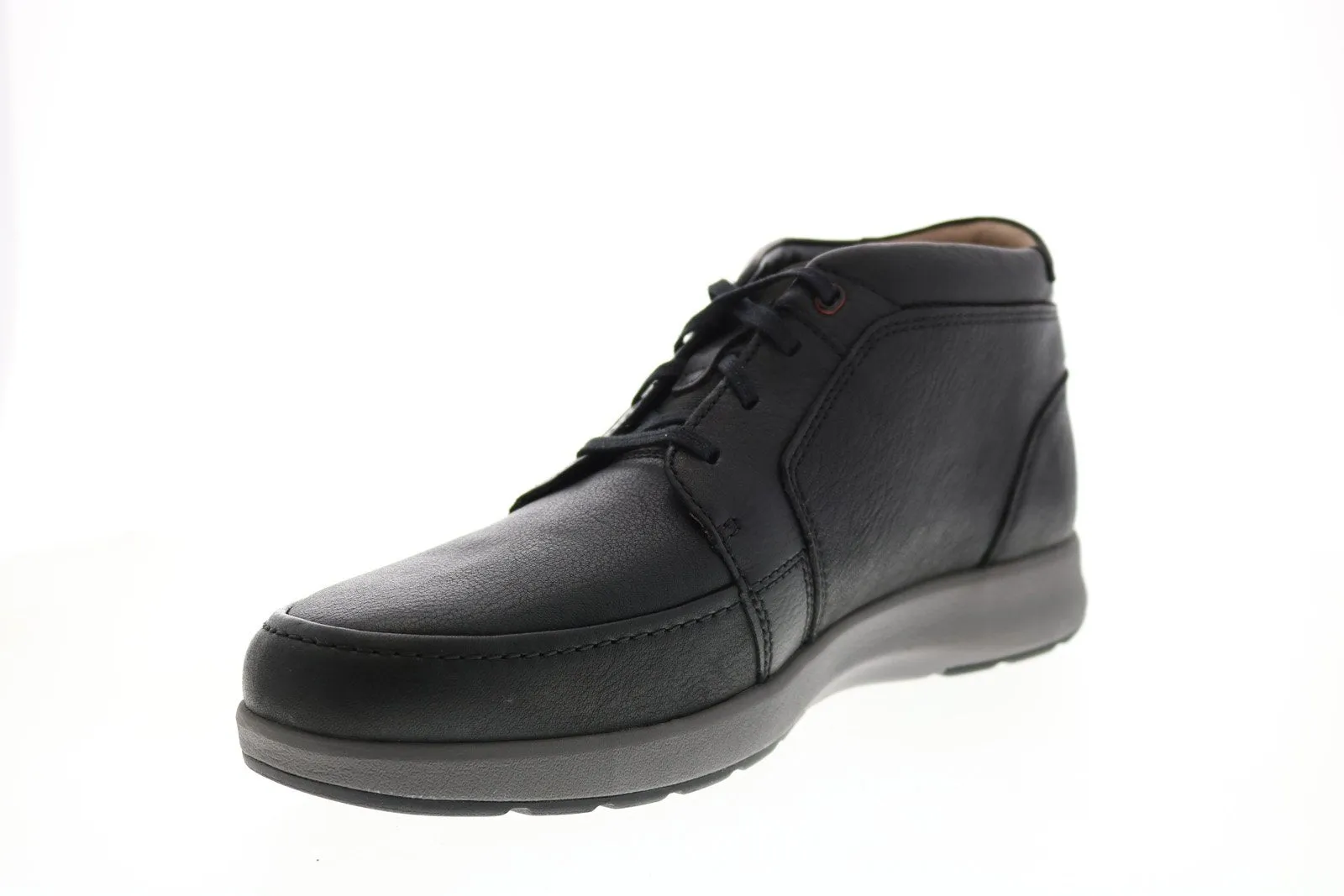 Clarks Men's Black Leather Chukka Boots - Wide Fit