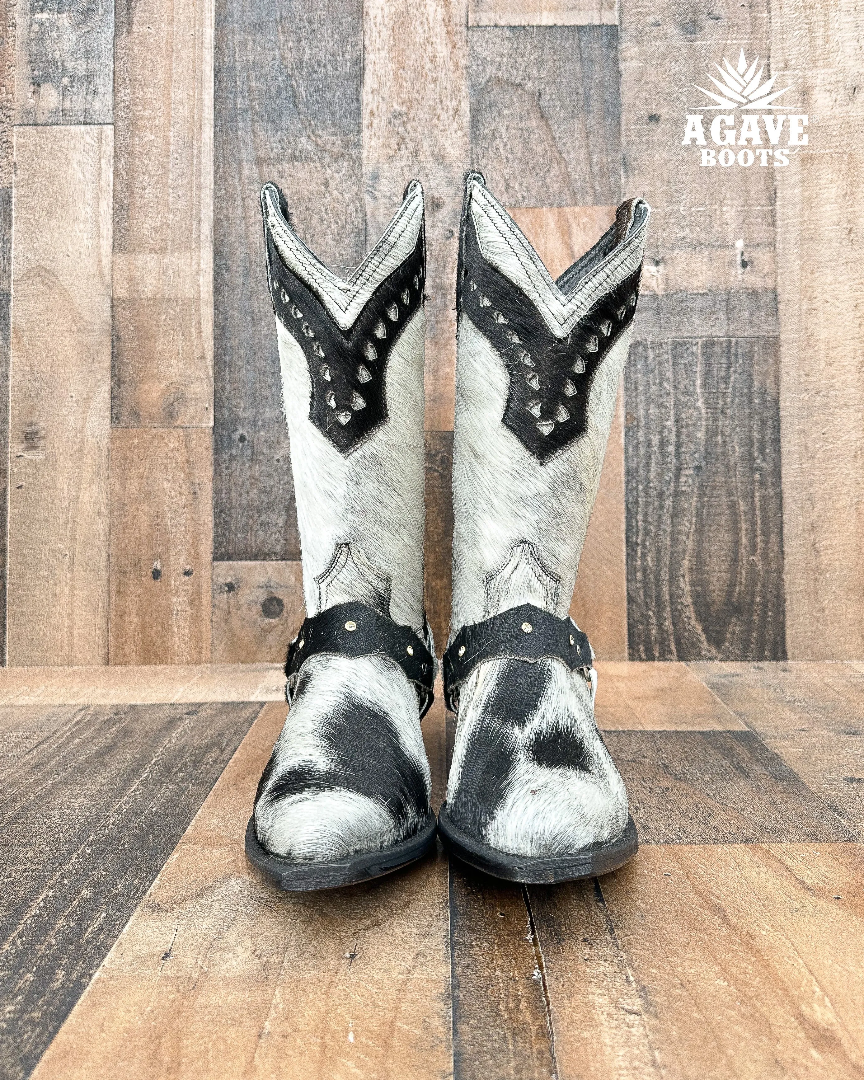 Women's Snip Toe Cowhide Boots.