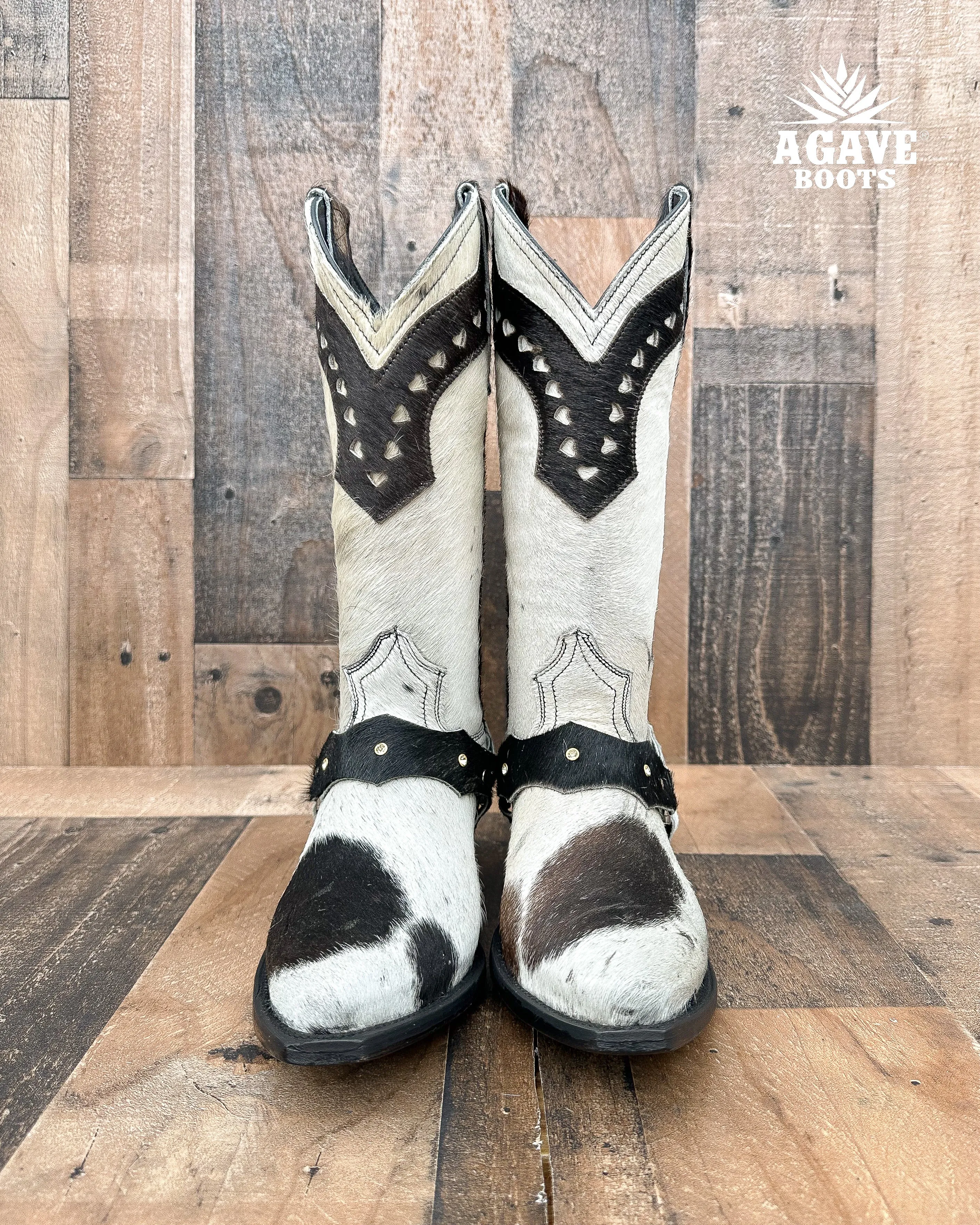 Women's Snip Toe Cowhide Boots.