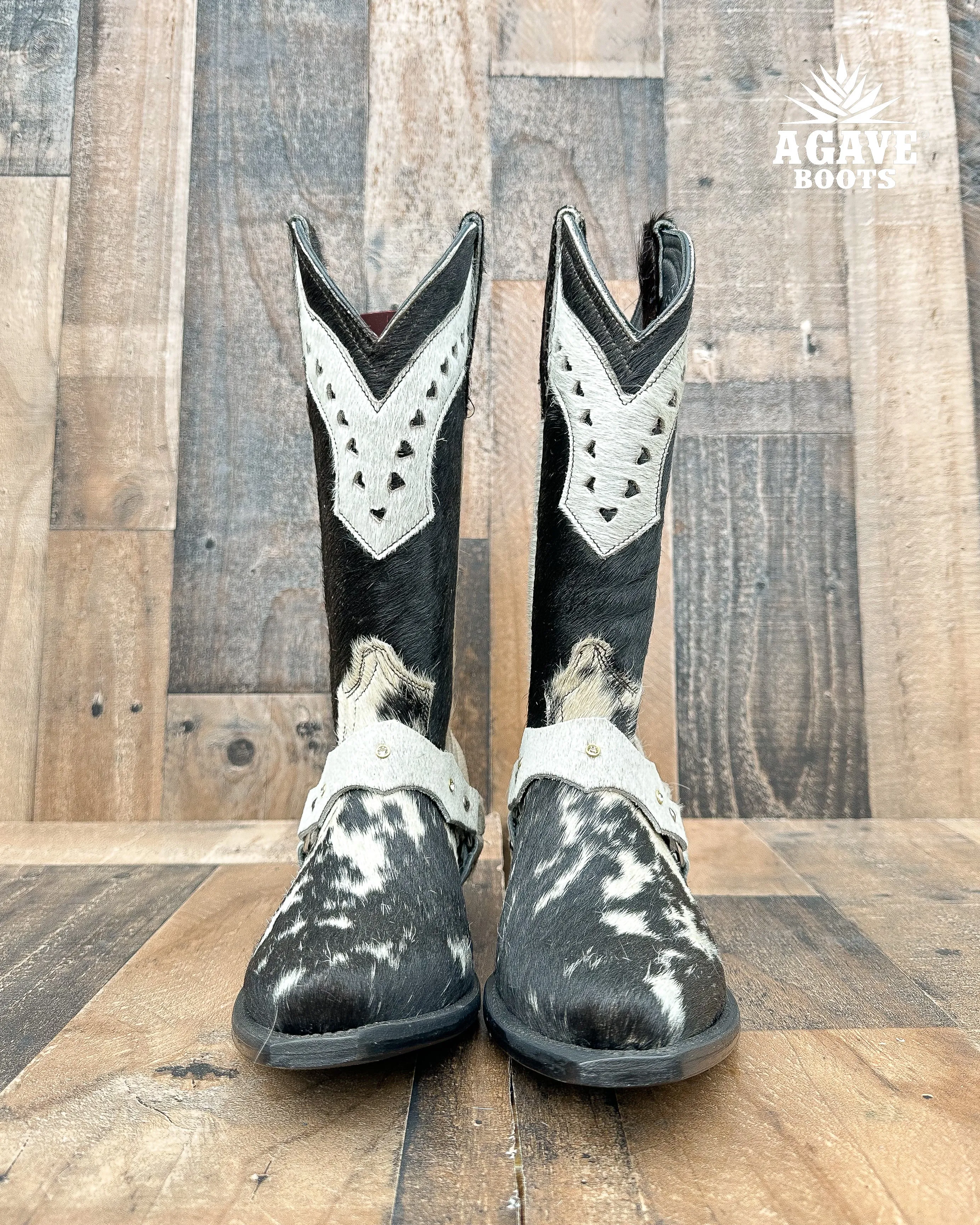 Women's Snip Toe Cowhide Boots.