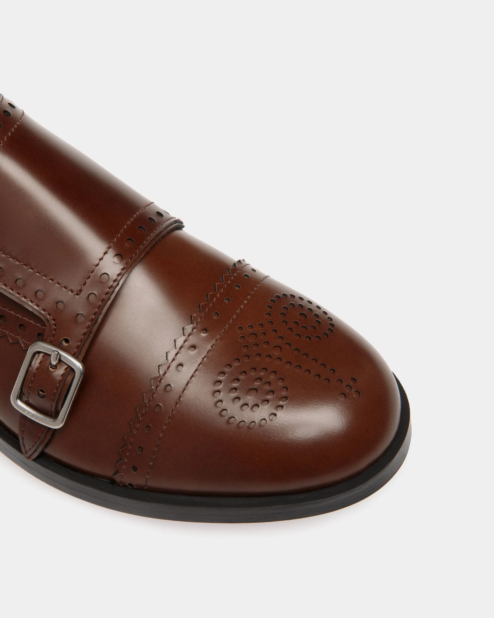 Egli Flat In Brown Leather