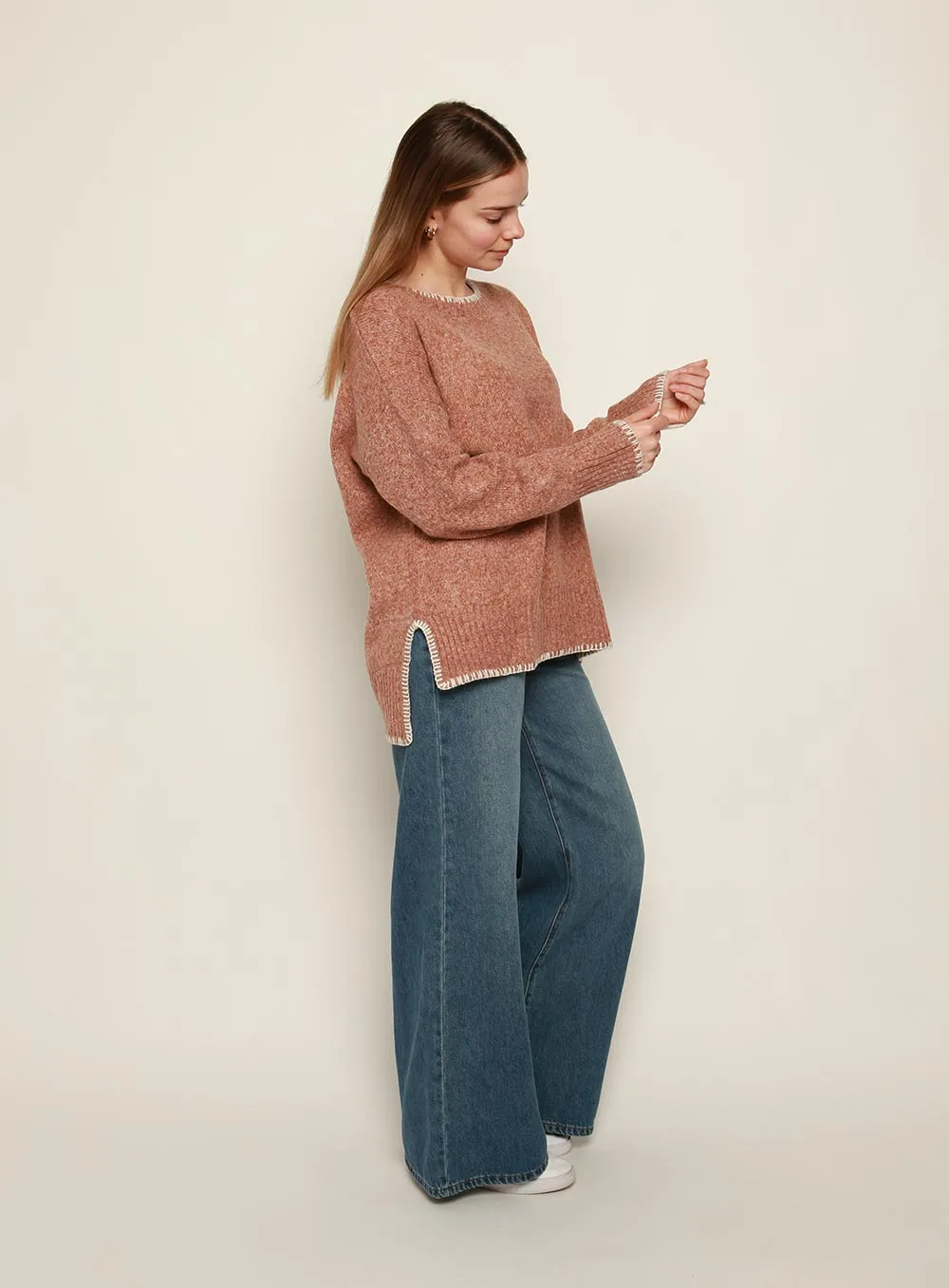 Ellidy Contrast Trim Knit Sweater in CINNAMON