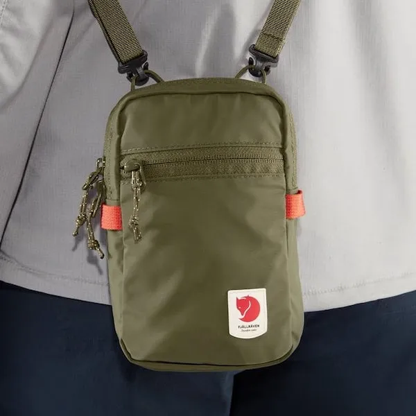 Fjallraven High Coast Pocket Bag - Green can be rewritten as Fjallraven High Coast Green Pocket Bag for better Google search opt