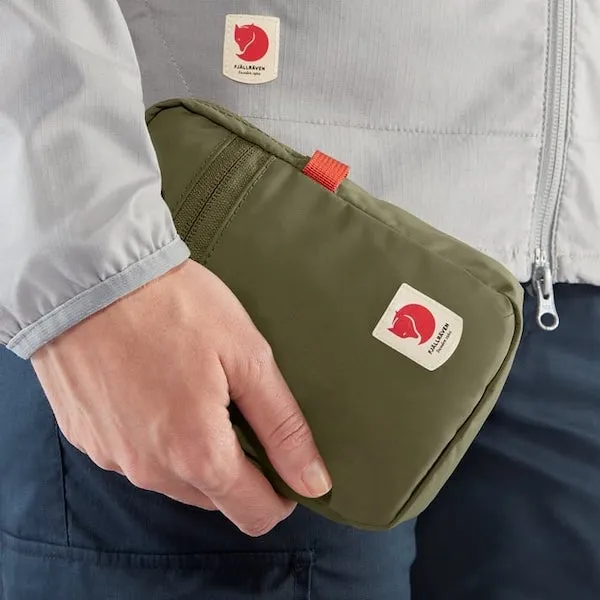 Fjallraven High Coast Pocket Bag - Green can be rewritten as Fjallraven High Coast Green Pocket Bag for better Google search opt