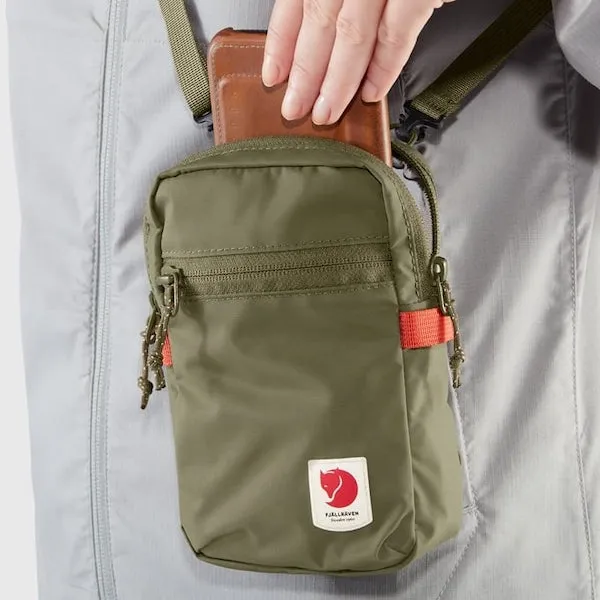 Fjallraven High Coast Pocket Bag - Green can be rewritten as Fjallraven High Coast Green Pocket Bag for better Google search opt