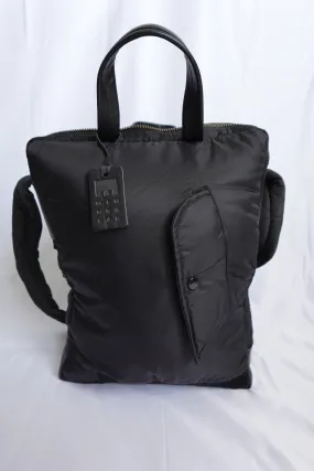 In Flight Medium Shoulder Bag Black