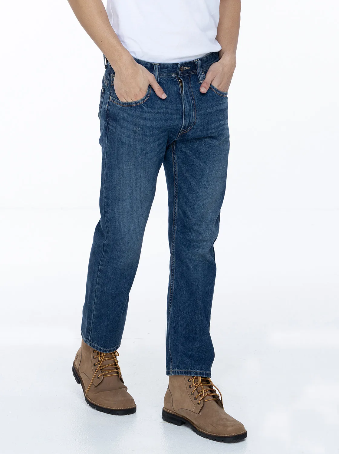 Jag Men's Straight Cut Jeans in Thunderblast