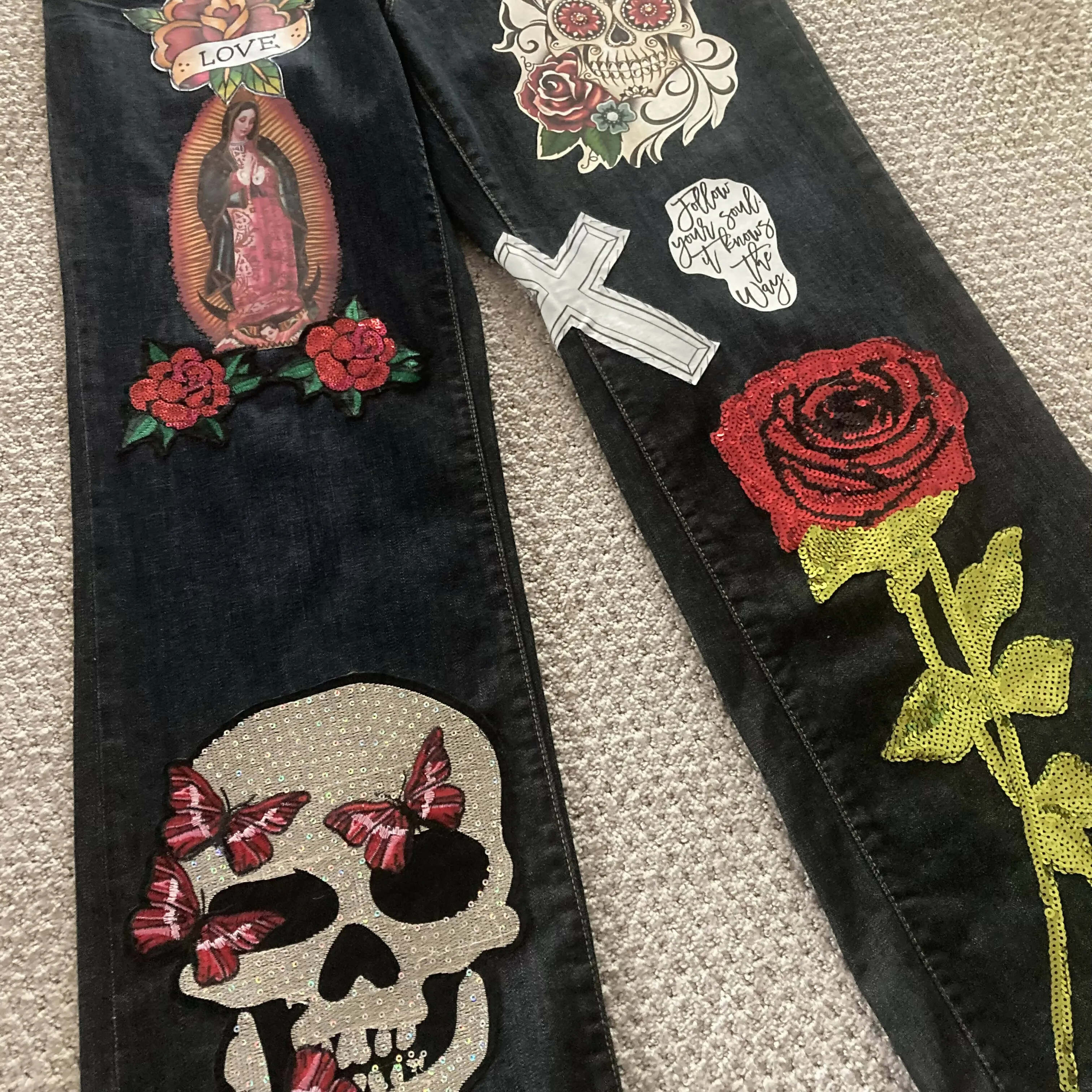 Maggie Devos Skull Embellished Jeans in Size 10