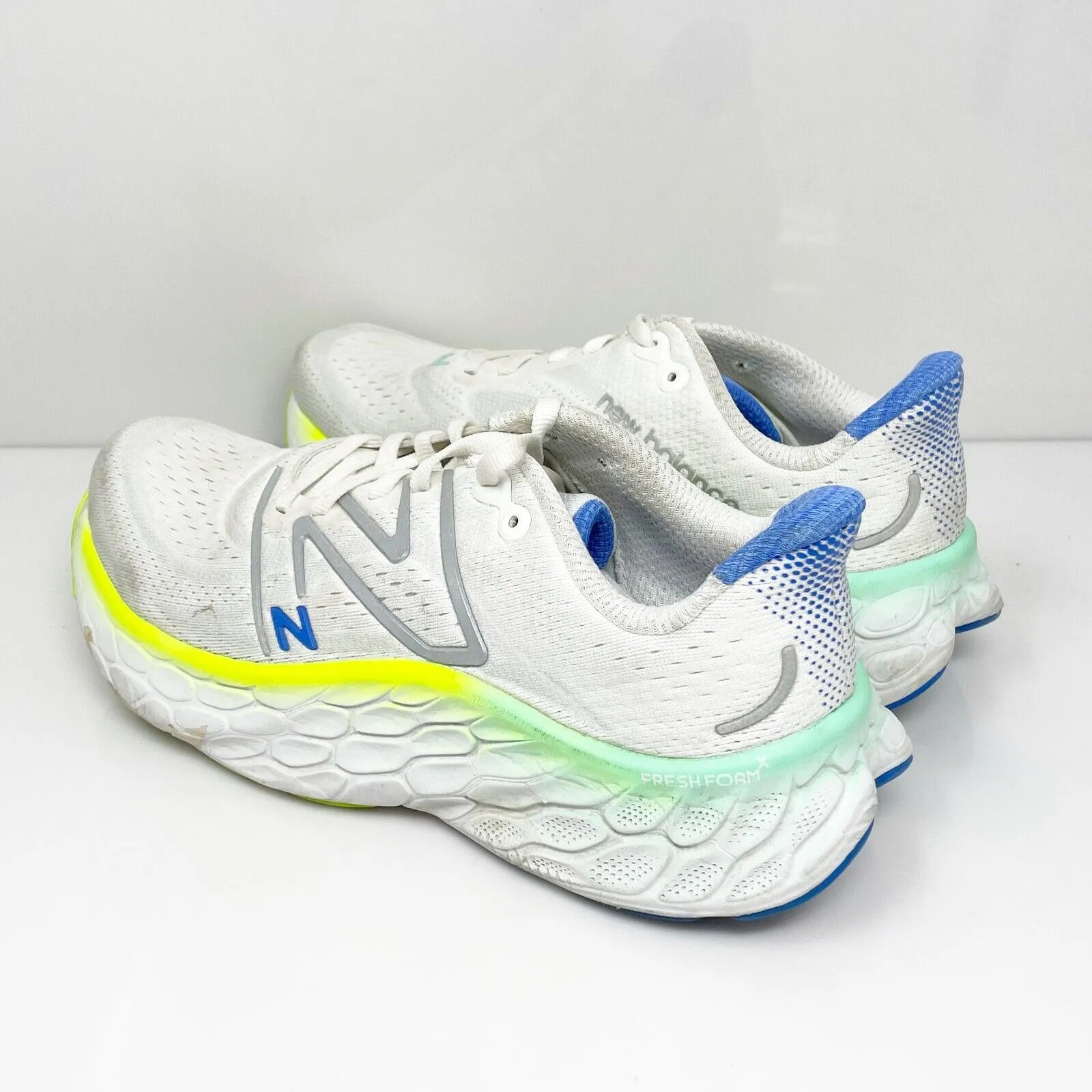 New Balance Womens FF X More V4 WMORWT4 White Running Shoes Sneakers Size 6.5