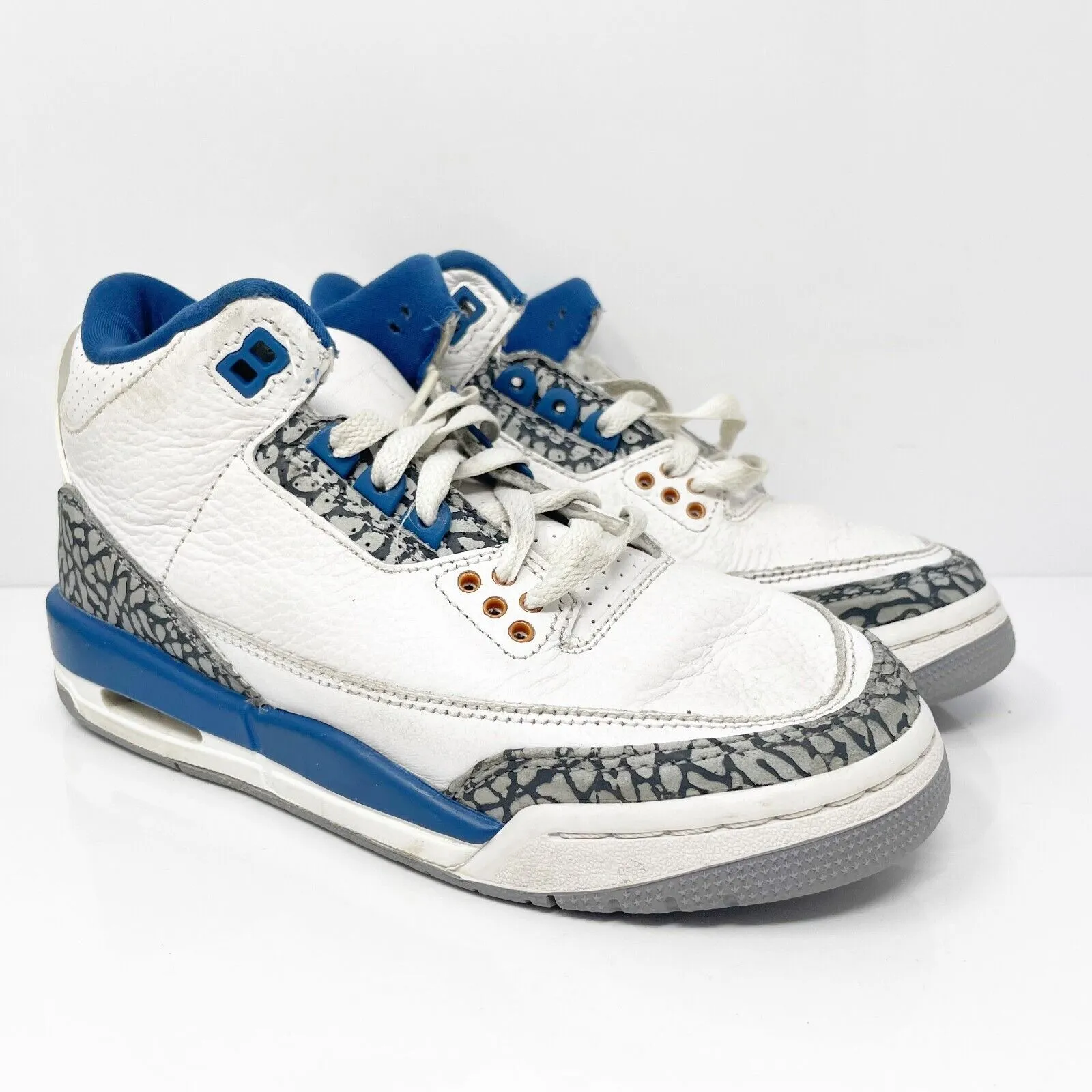 Nike Boys Air Jordan 3 DM0967-148 White Basketball Shoes Sneakers Size 4Y