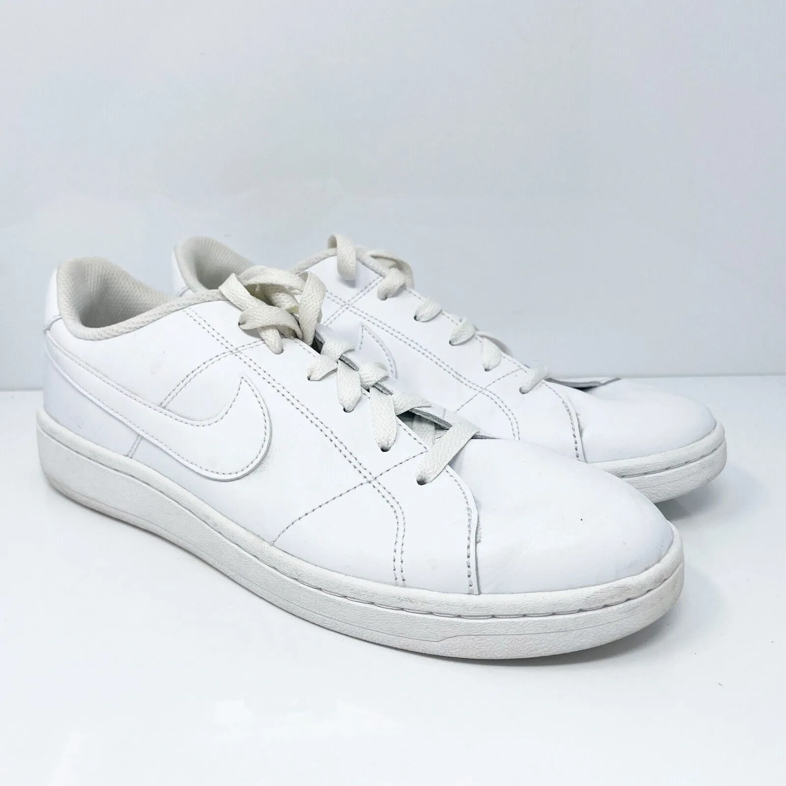 Nike Womens Court Royale 2 CU9038-100 White Casual Shoes Sneakers Size 9.5