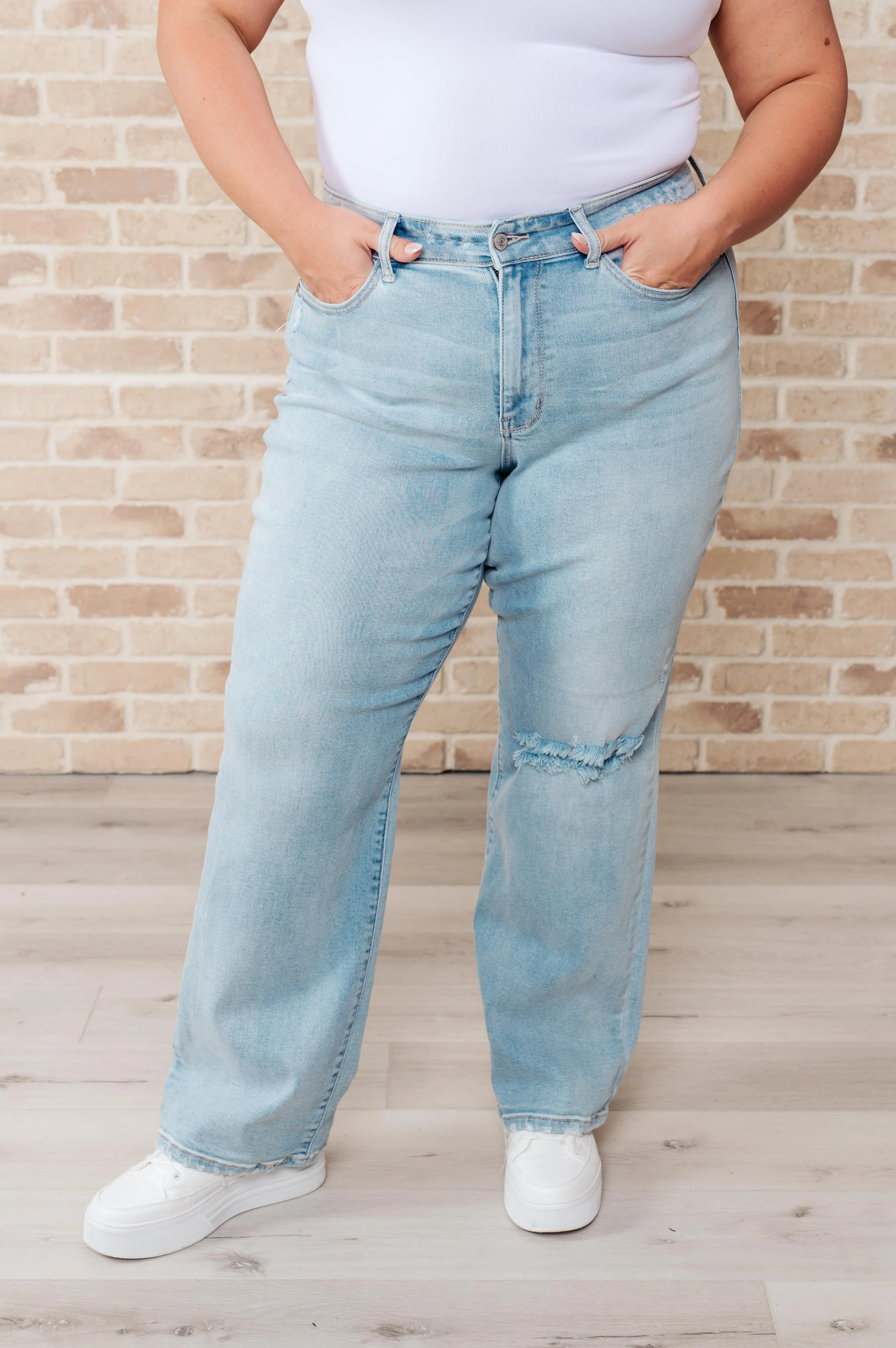 Parker High Rise 90s Straight Jeans - Flattering Fit & Classic Style