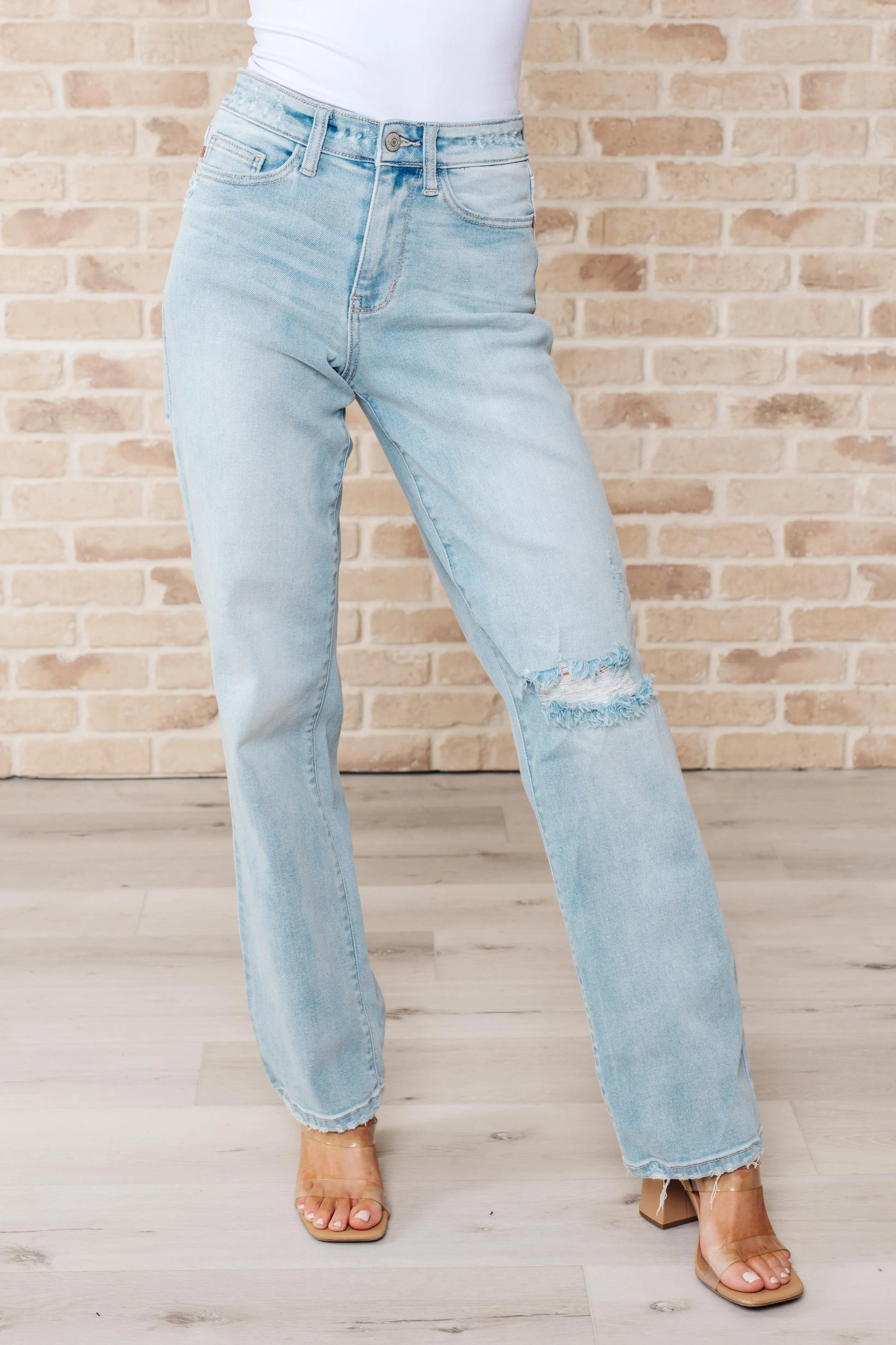 Parker High Rise 90s Straight Jeans - Flattering Fit & Classic Style