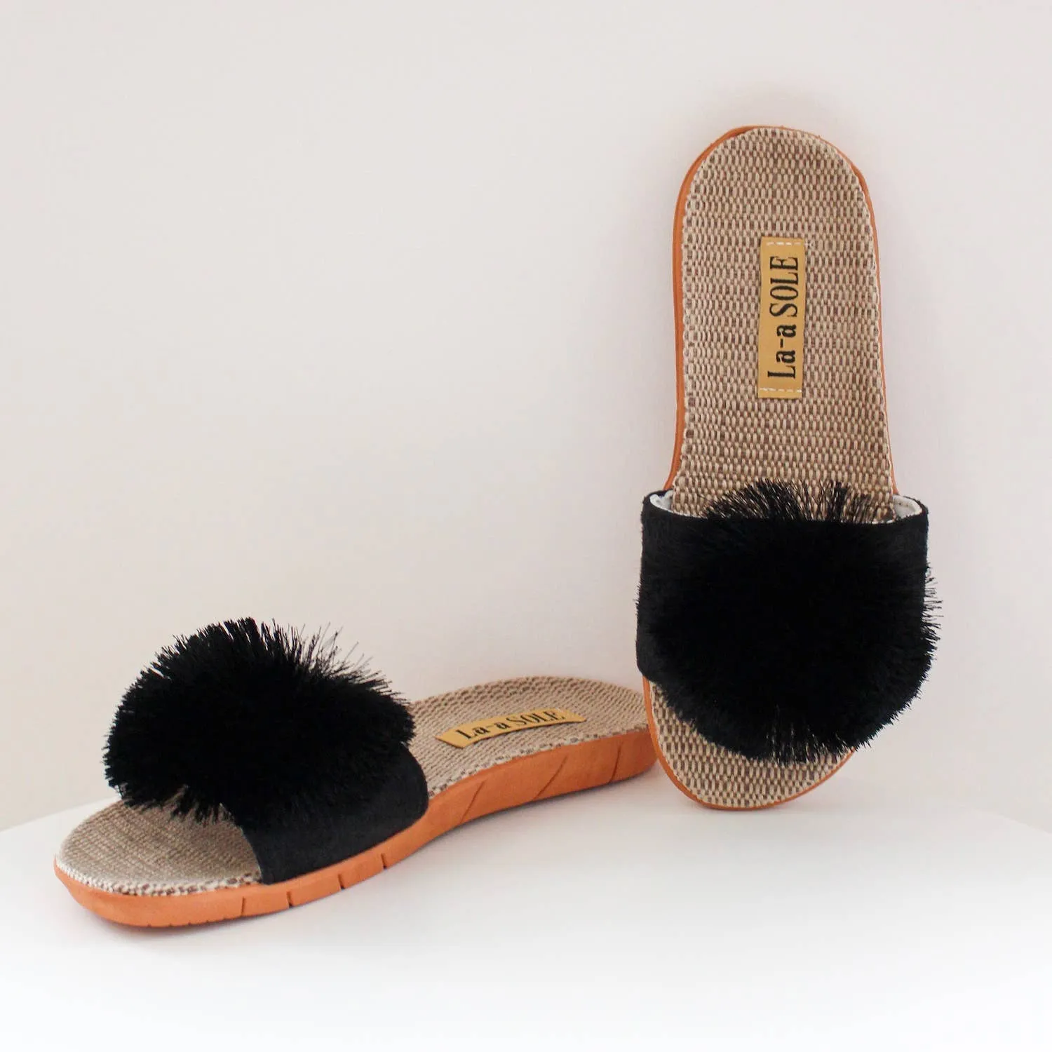 Pom Pom Slides | Black