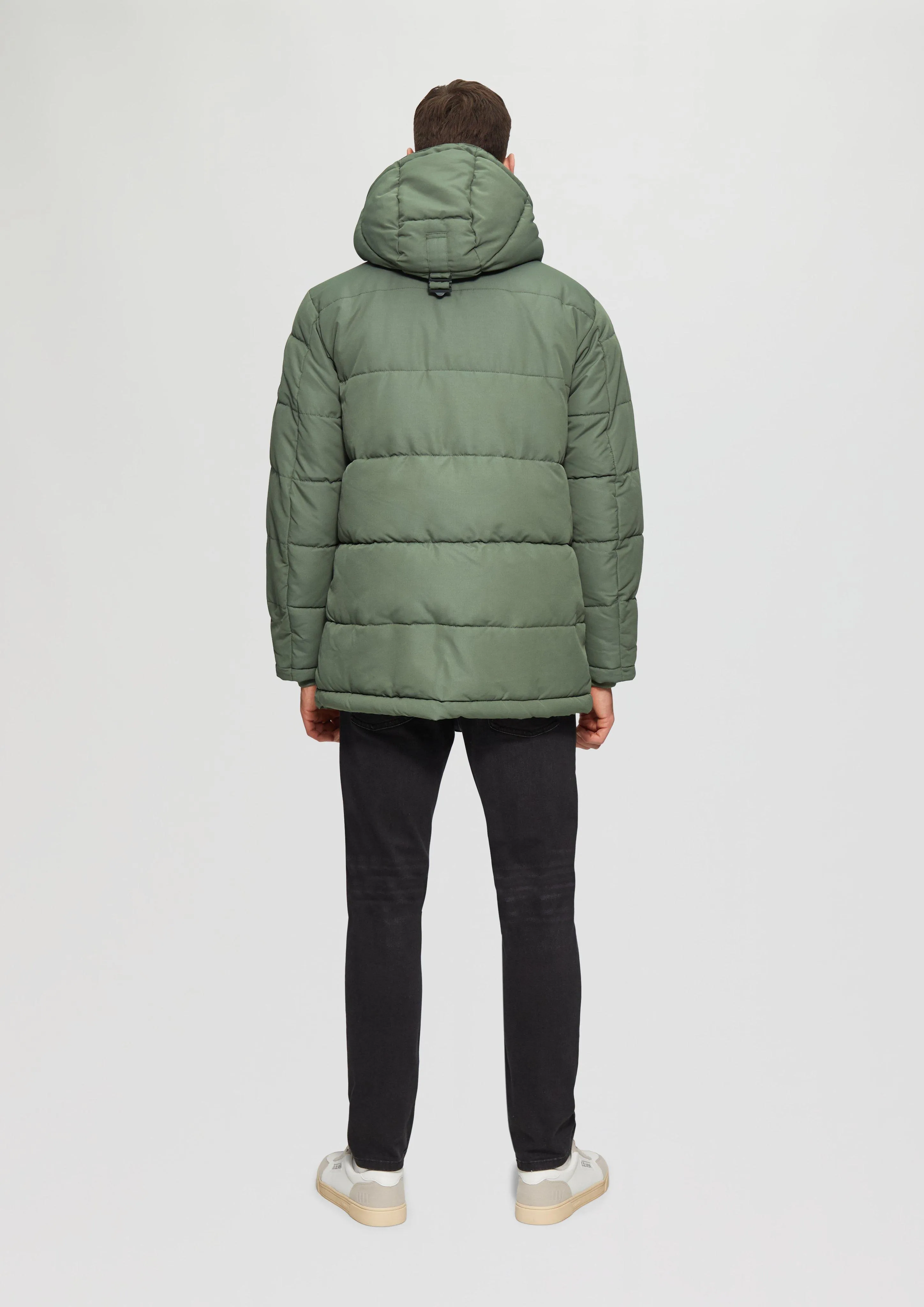 Quilted parka with a detachable hood