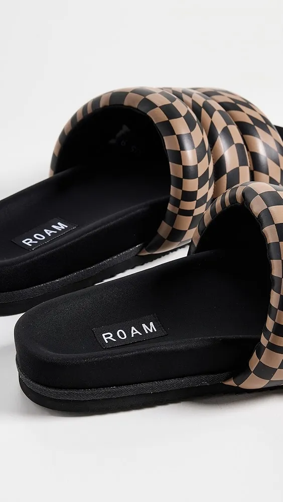 ROAM   Checkered Wave Puffy Slides 