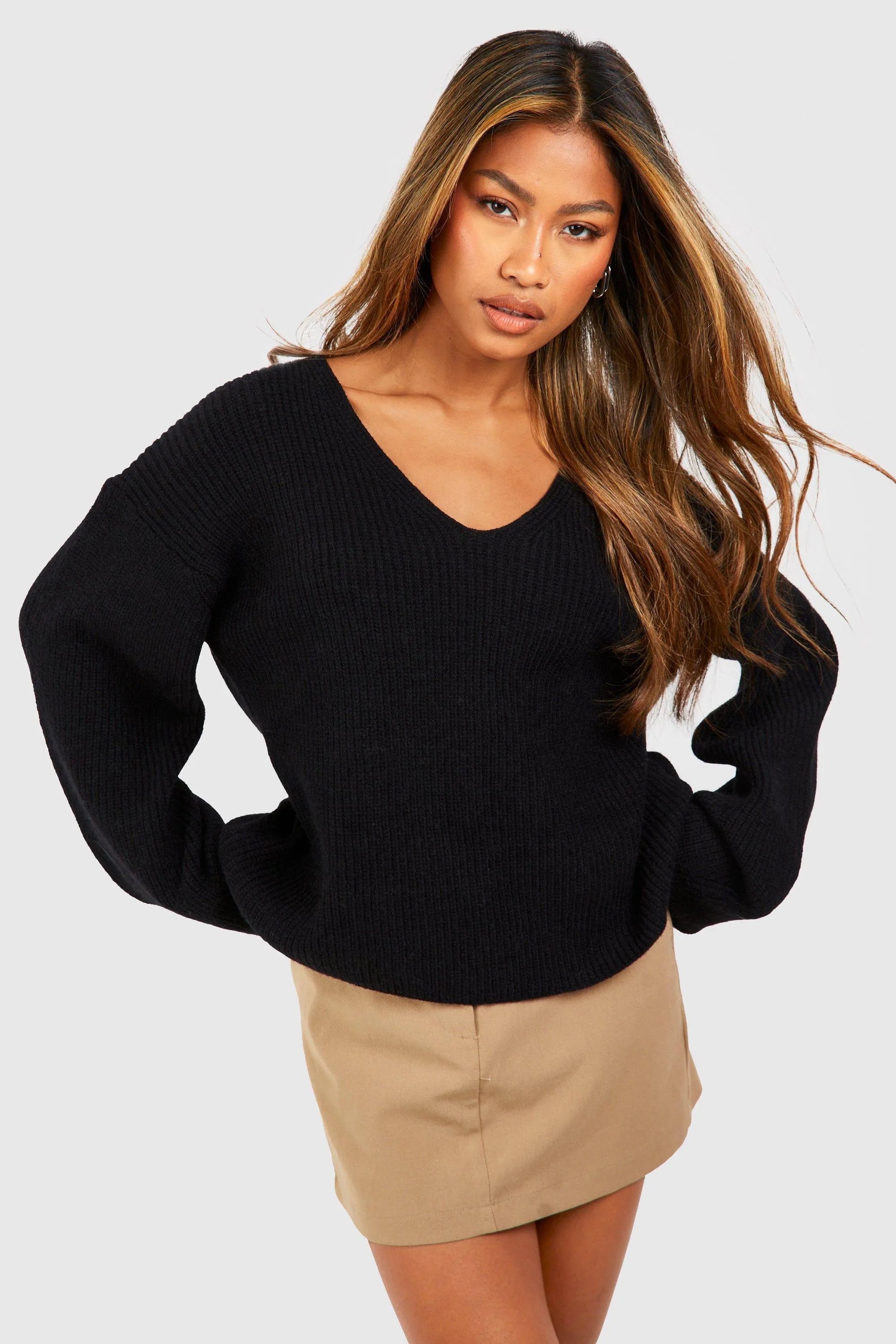 Soft V Neck Jumper - boohoo