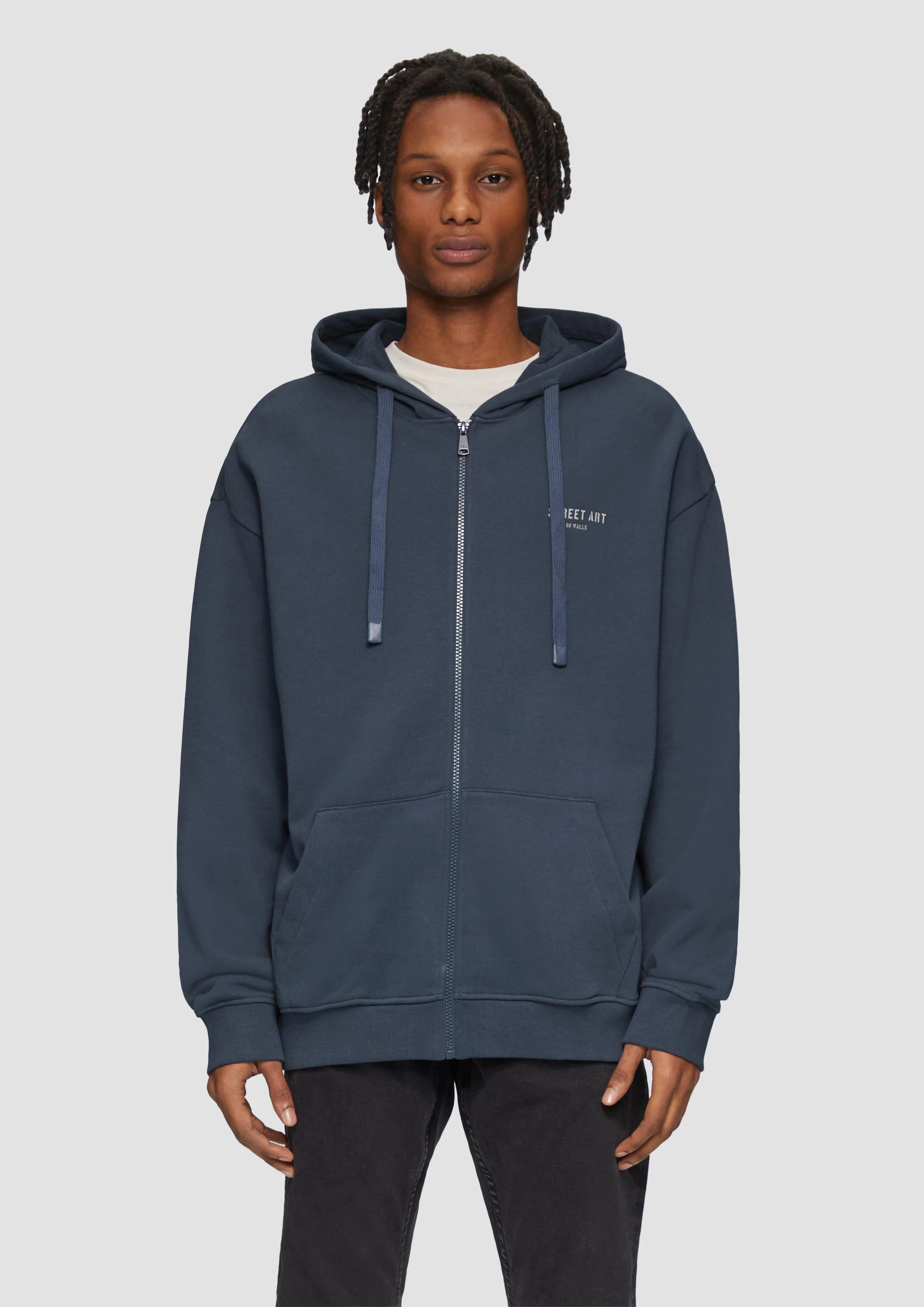 Sweatshirt jacket with hood and front print