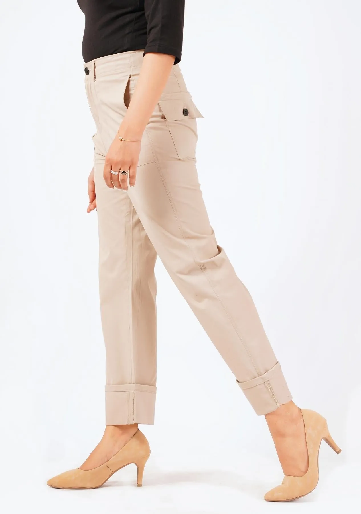 Trousers with turn up hem - beige