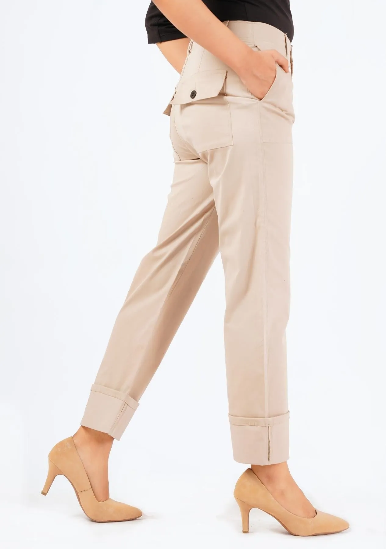 Trousers with turn up hem - beige