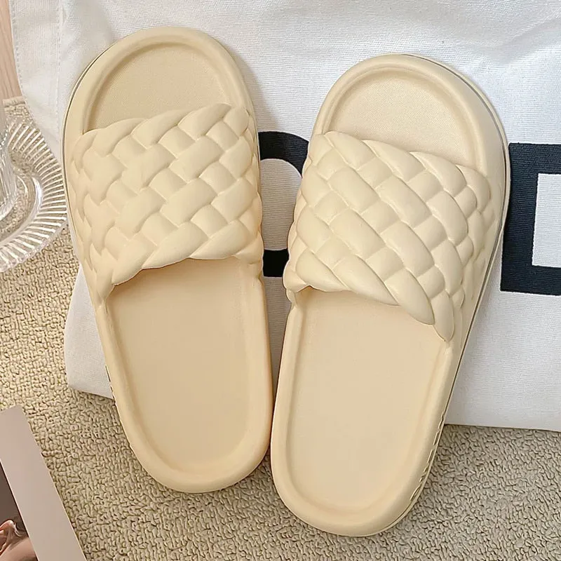 Vinthentic Queey Thick-Sole Slides