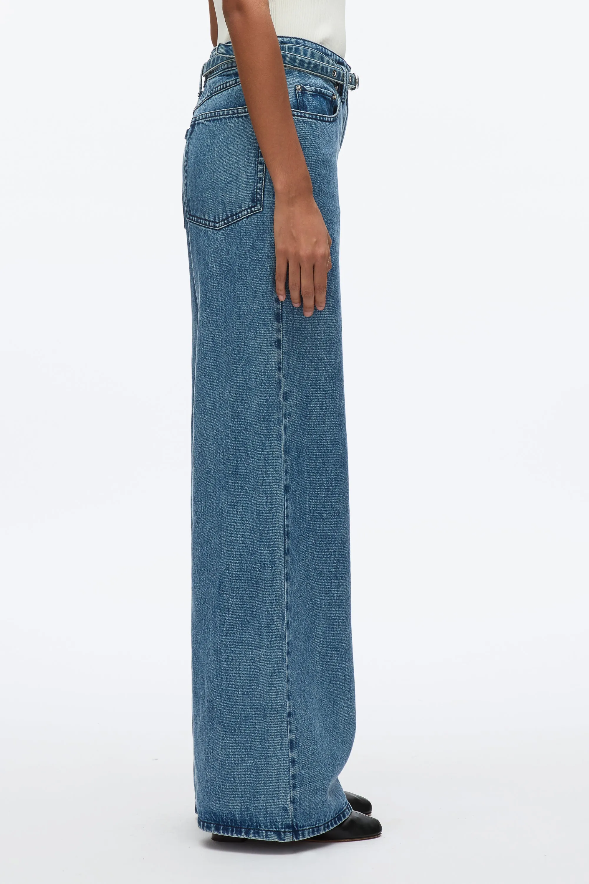 Wide-Leg Belted Jeans