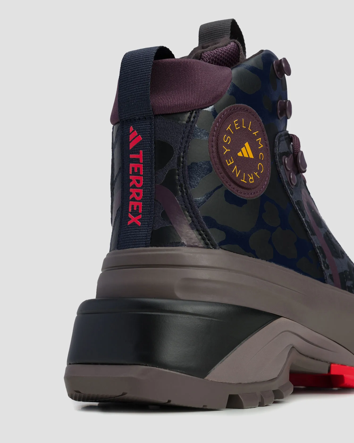 Women's Adidas by Stella McCartney ASMC x TERREX Hiking Boots IF1793-chacoaleginkactive